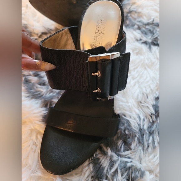 Michael Kors, size 7 - Picture 2 of 6